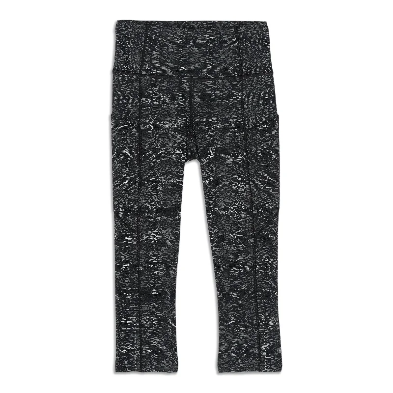 Weekend Savings Spree Fast And Free Crop - Resale