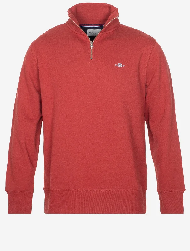 Weekend Specials to Cherish Sweatshirt mit kurzem Reißverschluss und Schild in regulärer Passform, Eisenrot Weekend Specials to Cherish Sweatshirt mit kurzem Reißverschluss und Schild in regulärer Passform, Eisenrot