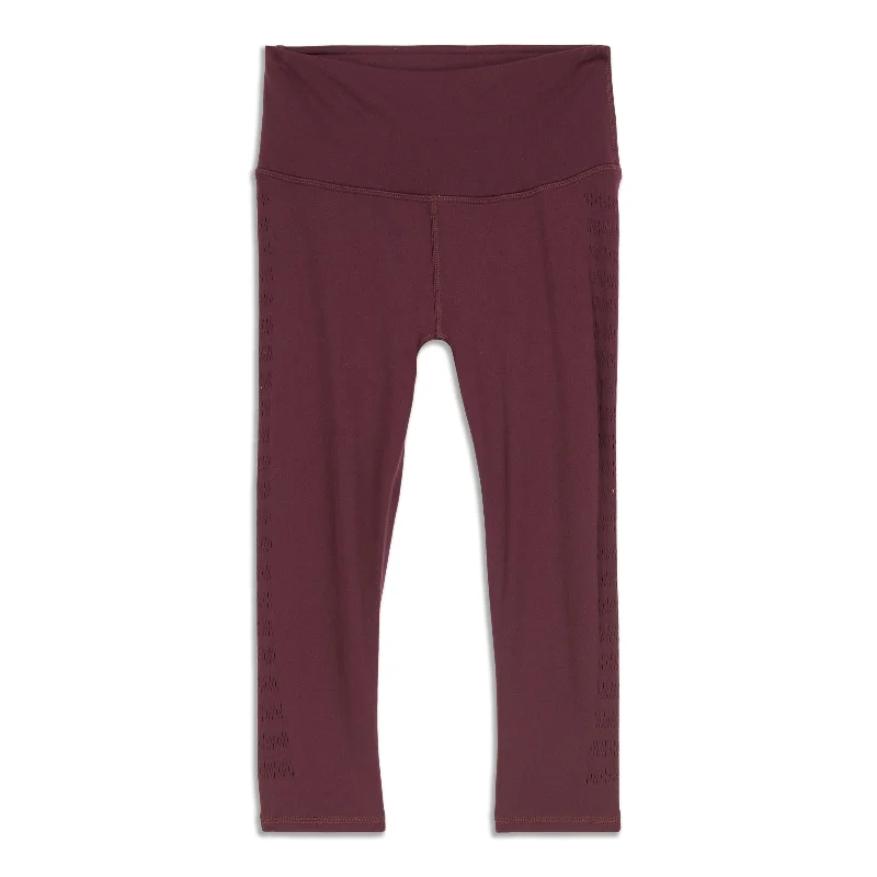 Closeout Deal Reveal Crop - Resale