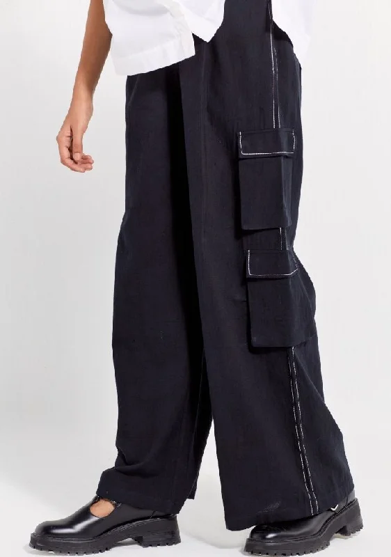 Weekend Savings Spectacular Appliqué Cargo Bottoms