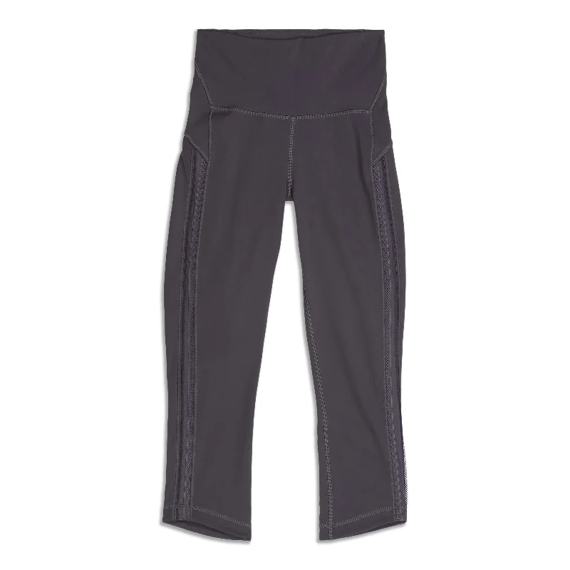 Year-End Clearance Wunder Under High-Rise Crop Awaken - Resale