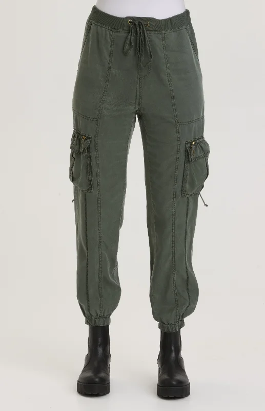 Weekend Offers You Can't Ignore Poe Banded Pants