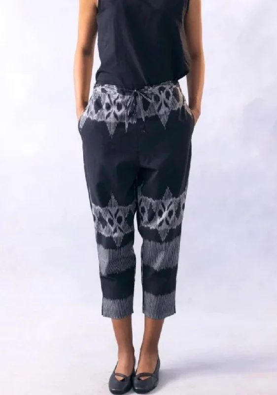 Weekend Deals That Please Sleet Capri Pants