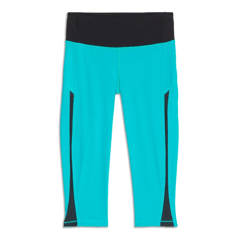 Weekend Shopping Made Better Smooth Stride Crop - Resale