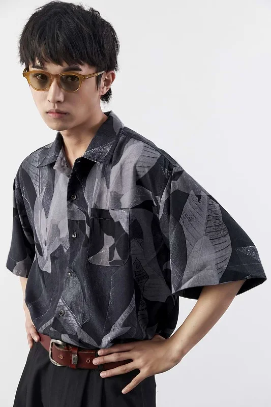 Hurry In Vintage Leaf Print Button Shirt